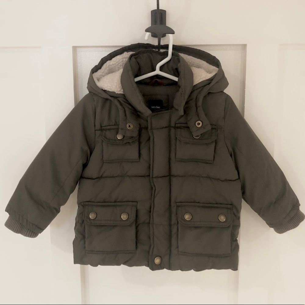 GAP puffer jacket 18-24 mo. Excellent Condition!